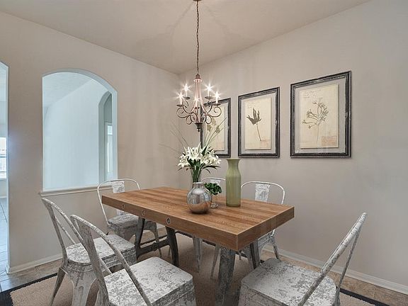 4th image of 28226 Sweet Oak Ln