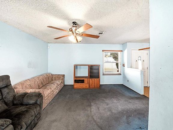 2nd image of 528 Carlsbad St