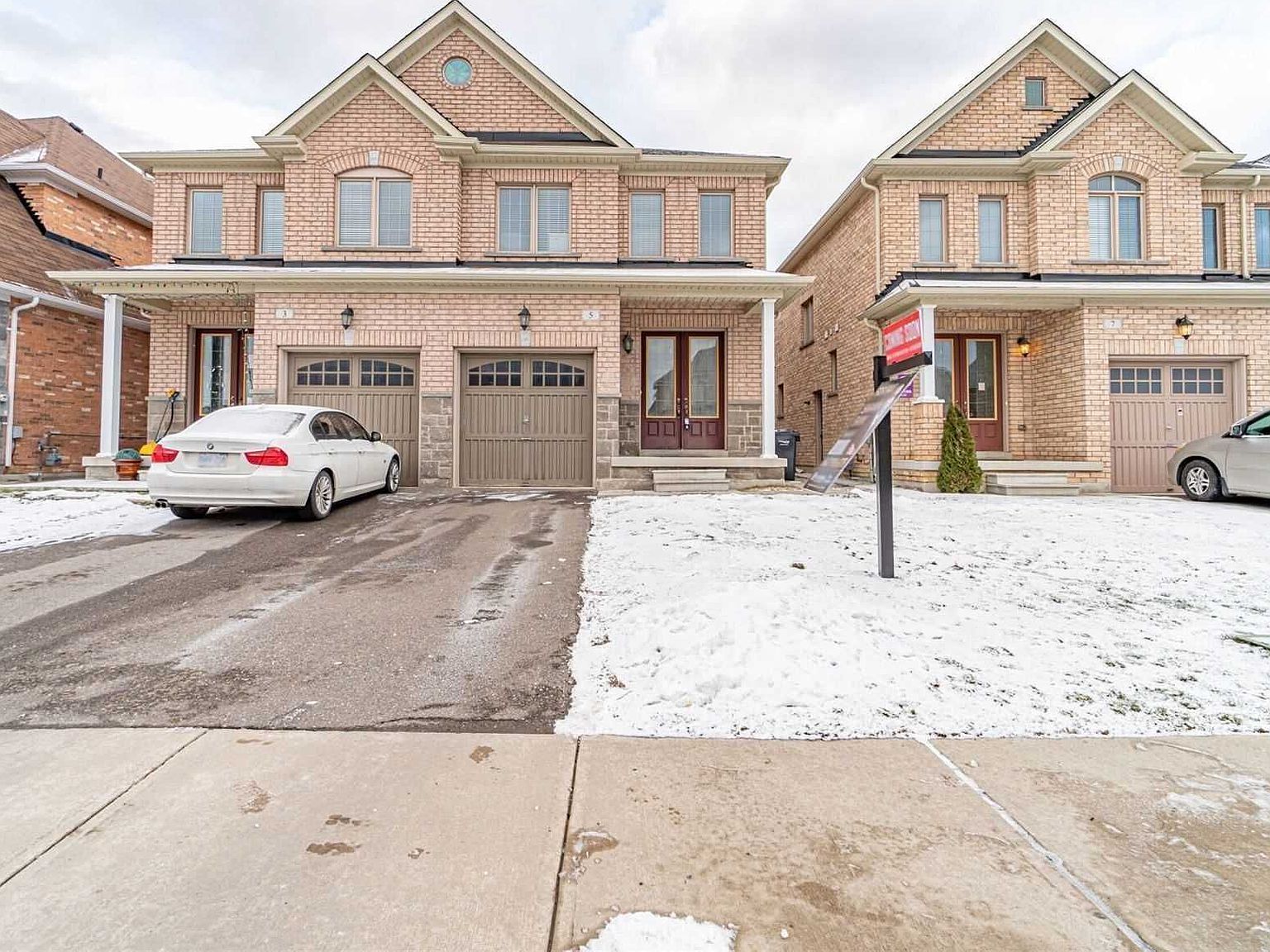 5 Almond St, Brampton, ON L6P 3W2 Zillow