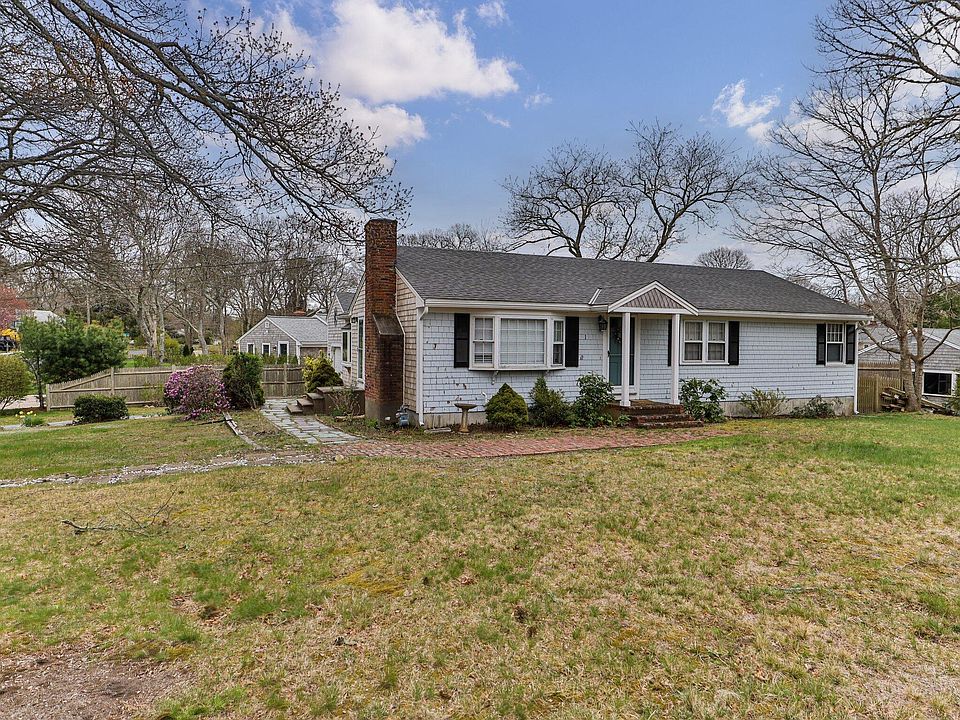 1st image of 1 Lucerne Drive