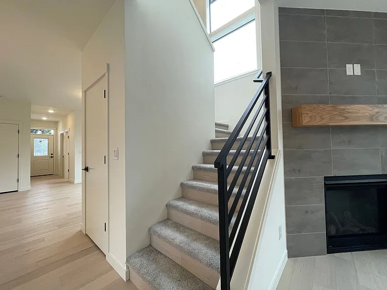 8191 N Haven Ave — Photo 10