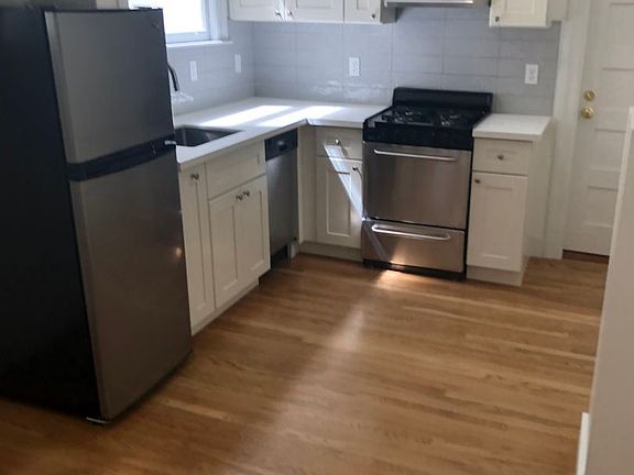 3rd image of 1538 Filbert St #6