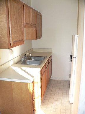 2nd image of 775 E Broad St APT 17
