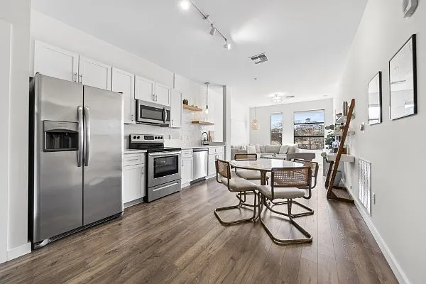 1900 12th Ave S #322 — Photo 1