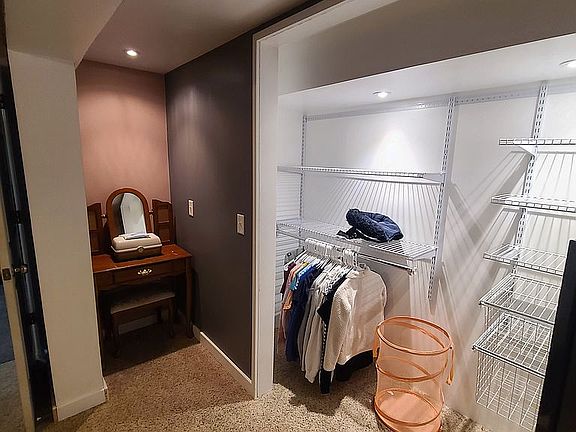 3rd image of 2329 Woodbine Ave