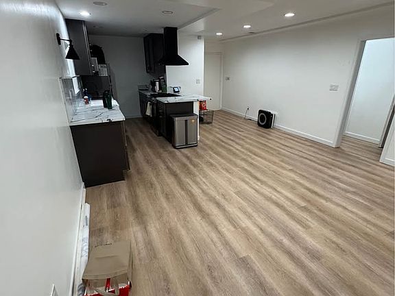 5th image of 4346 39th St #A