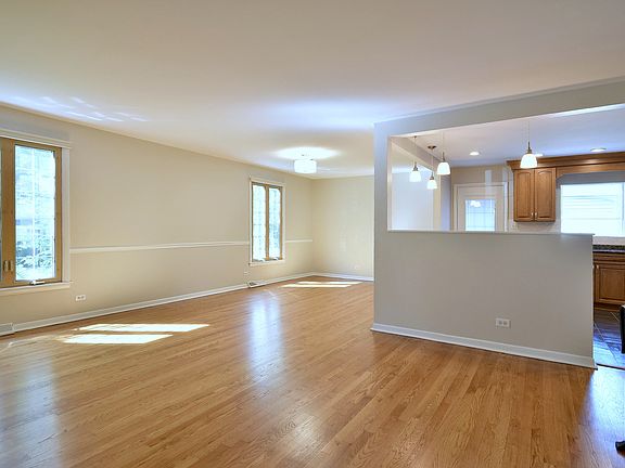 4th image of 914 Belair Dr