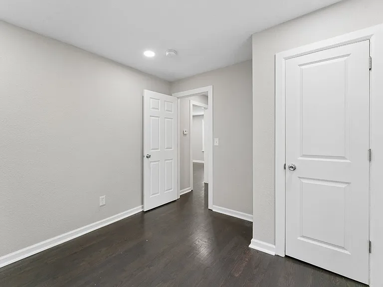 1314 S Emery St — Photo 6