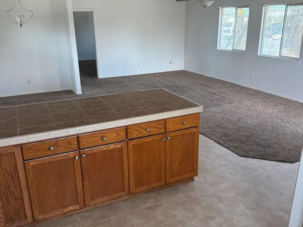 401 W North Ave #405, Reedley, CA 93654