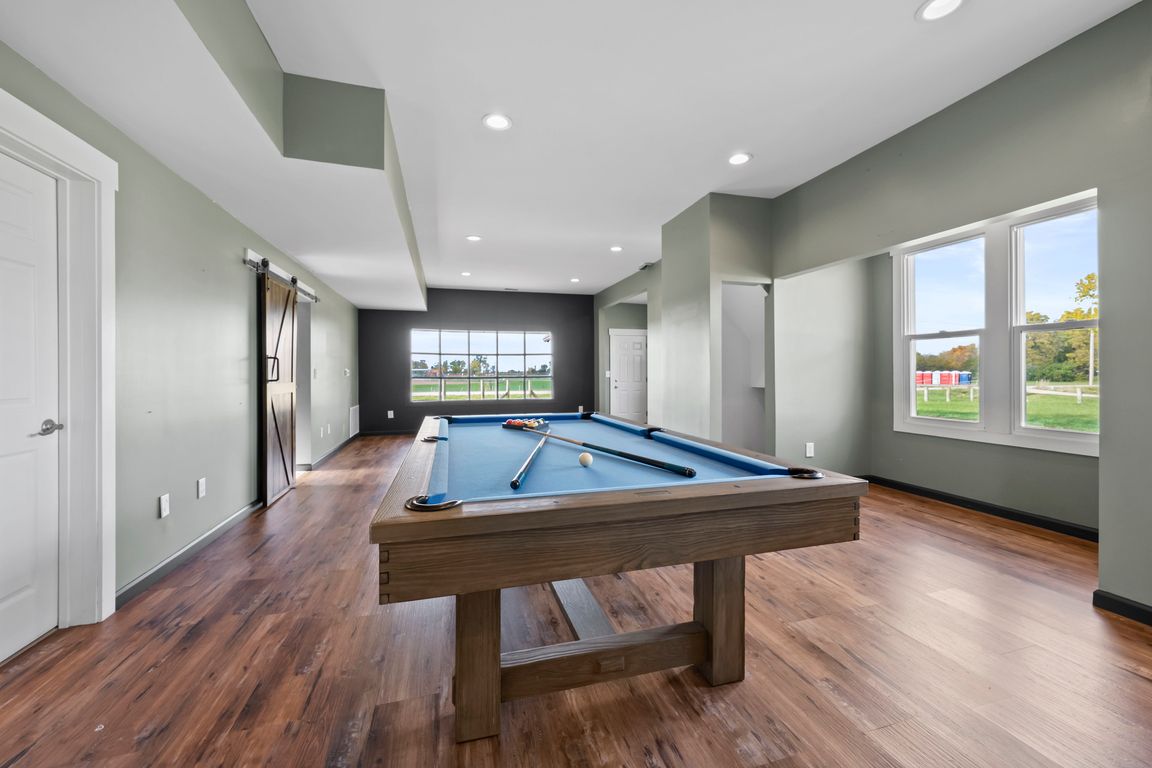 next background image