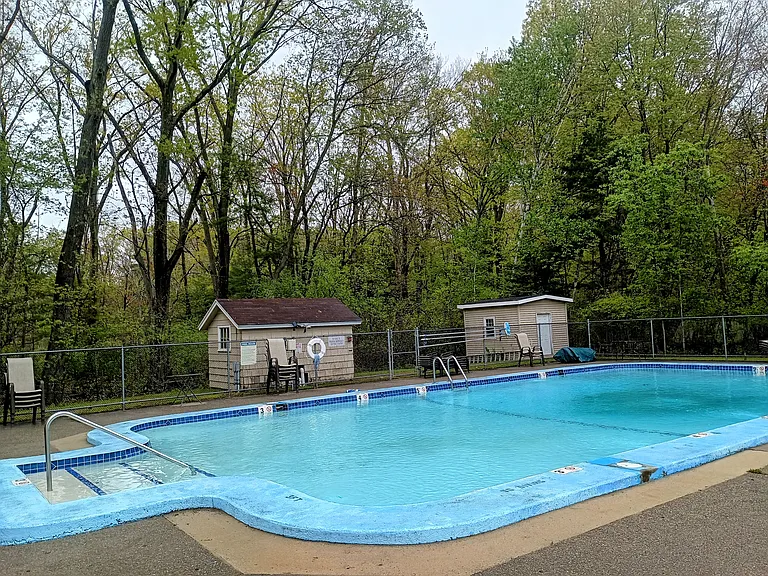 96 Richardson Rd #B28 — Photo 25