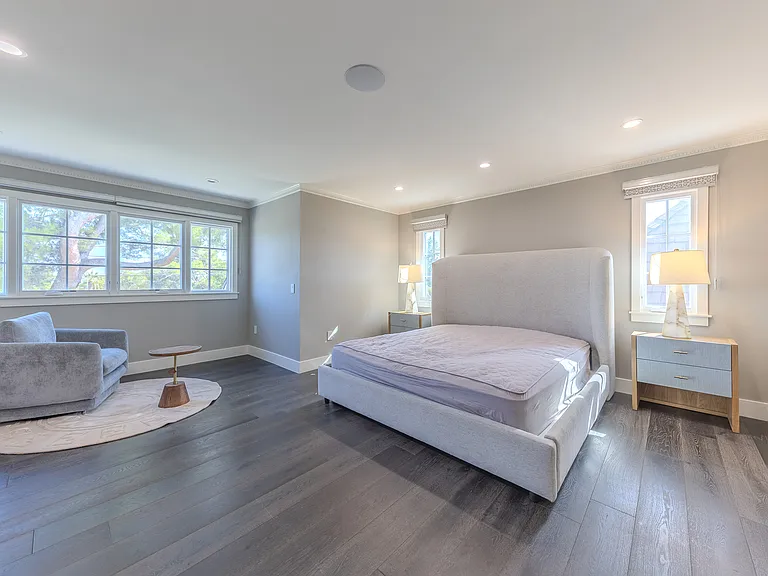2150 S El Molino Ave — Photo 46