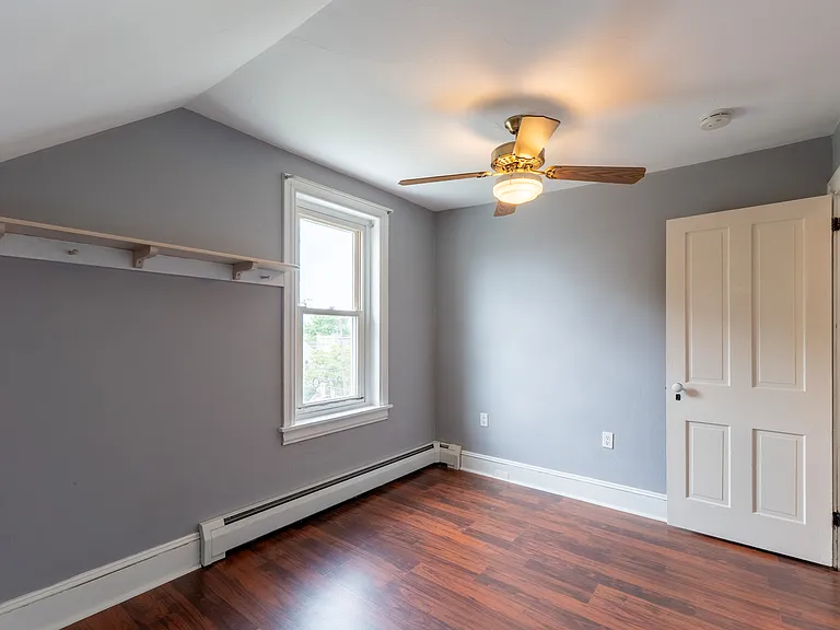 506 Washington St — Photo 23