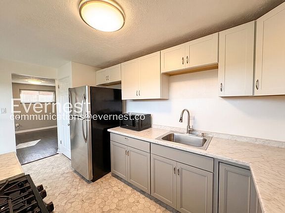 4th image of 638 Garden City Dr