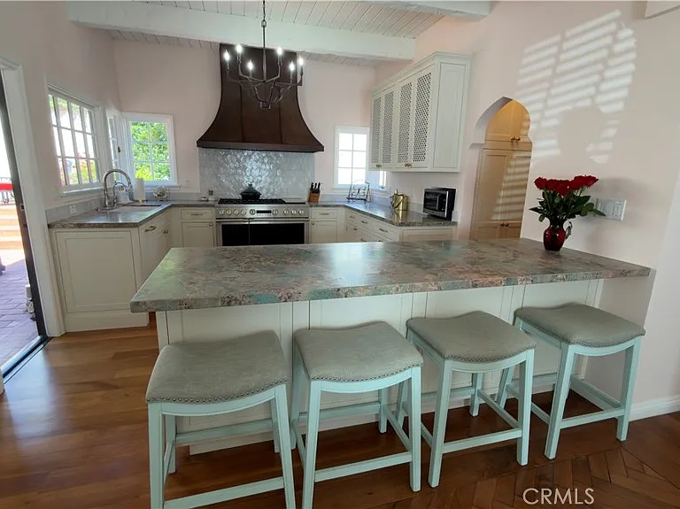 327 Aster St — Photo 9