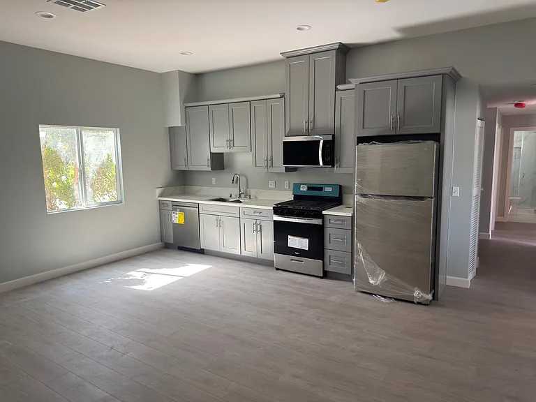 16614 Nordhoff St — Photo 6