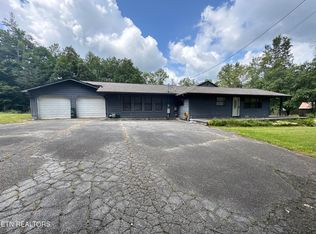 150 Marlin Keeton Dr, Oneida, TN 37841