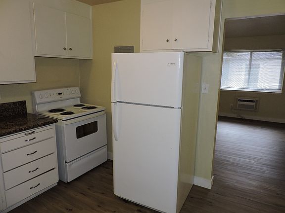 4th image of 2321 Q St APT 7