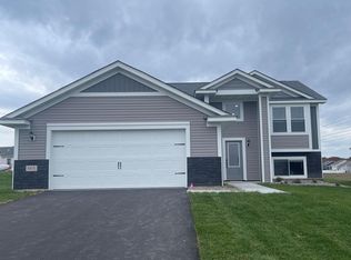 10051 Twin Lakes Pkwy NW, Elk River, MN 55330
