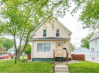 901 Hawthorne Ave, Waterloo, IA 50702