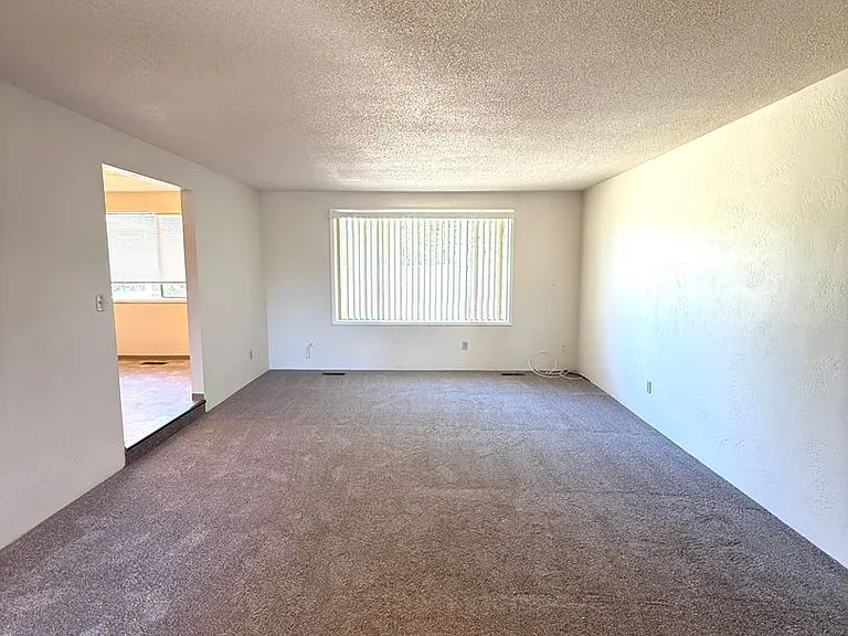 3051 Jason Way — Photo 2