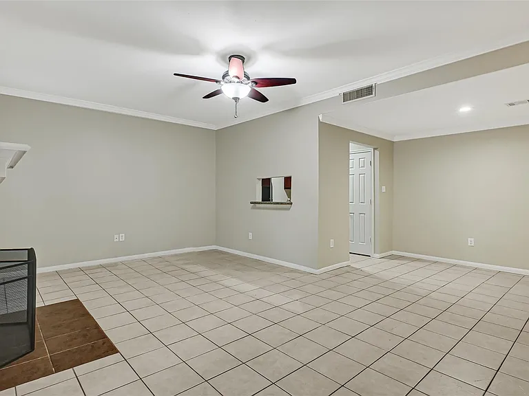 1100 Augusta Dr #79 — Photo 5