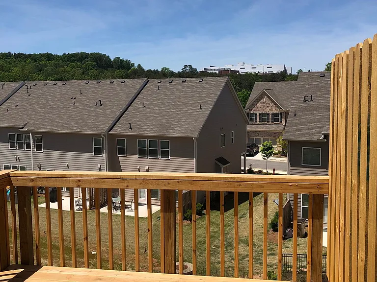 1333 Endicott Ct — Photo 12