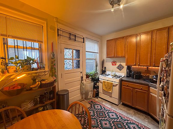 2nd image of 1505 W Schreiber Ave #3A