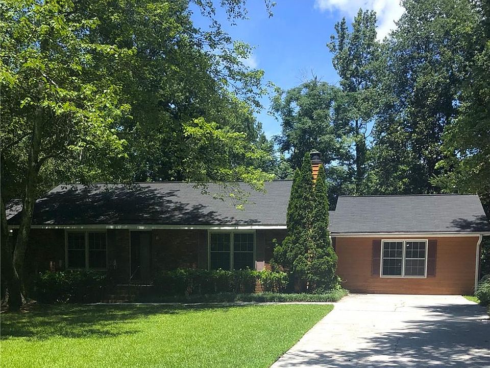 1st image of 674 Woodhaven Downs