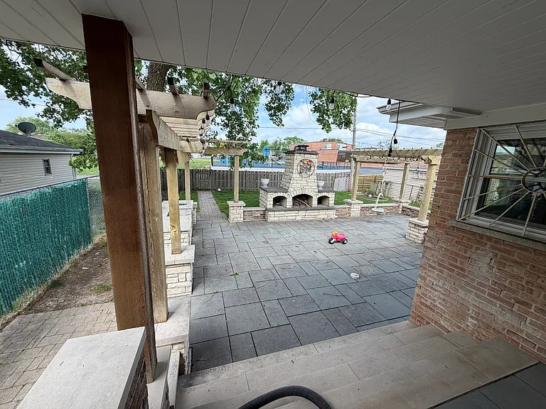 8908 Ozark Ave — Photo 20