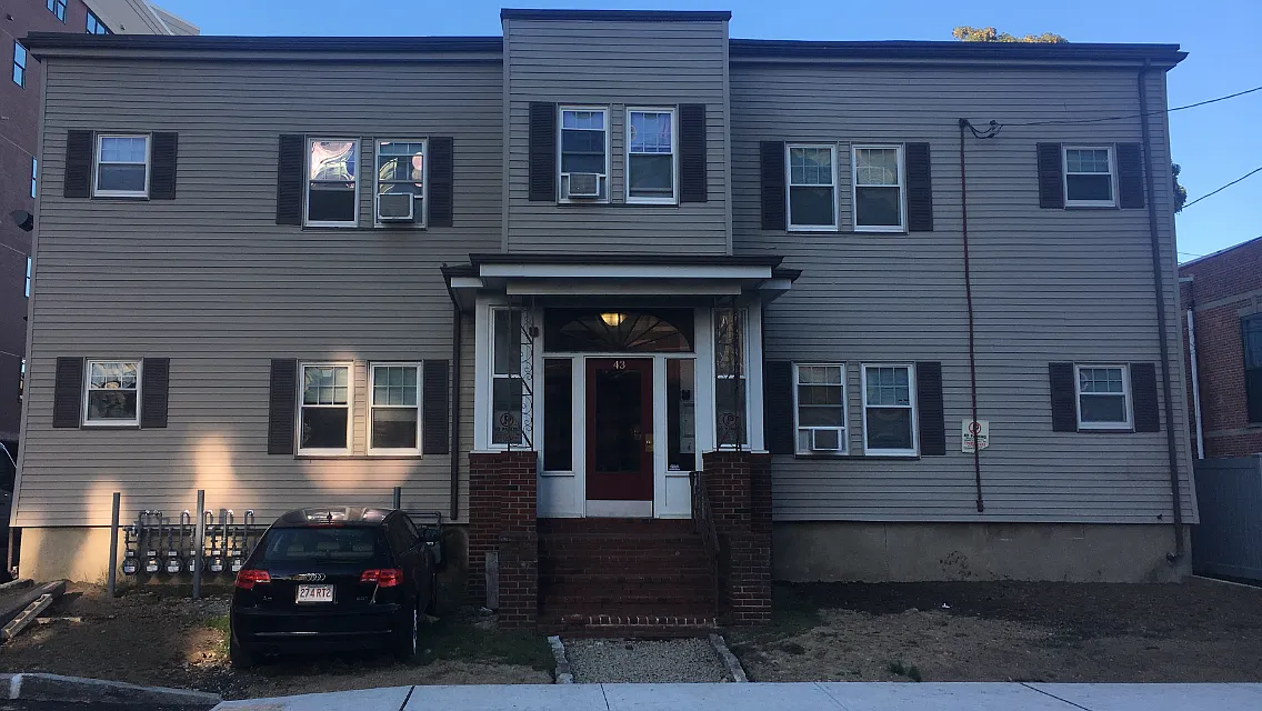 43 Florence Street - 8 — Photo 3