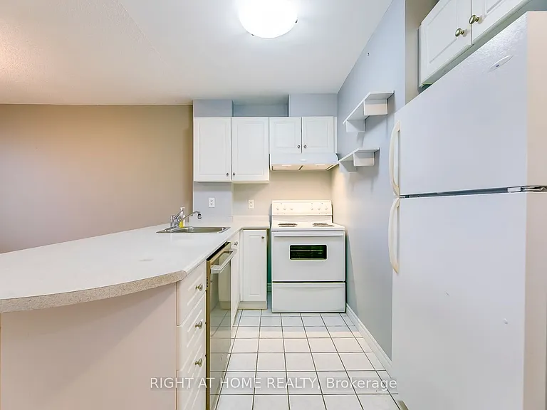 10 Dayspring Cir #805 — Photo 7