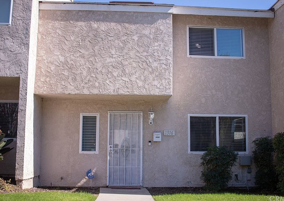 1st image of 1316 N Elderberry Ave