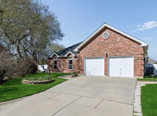 6406 Scotsbluff Ct, Arlington, TX 76001