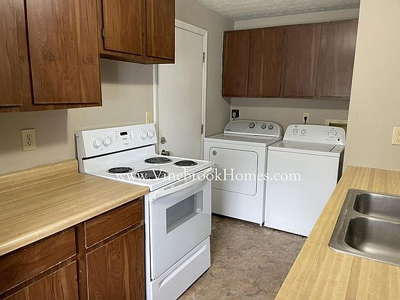 4th image of 8158 Mount Snow Dr