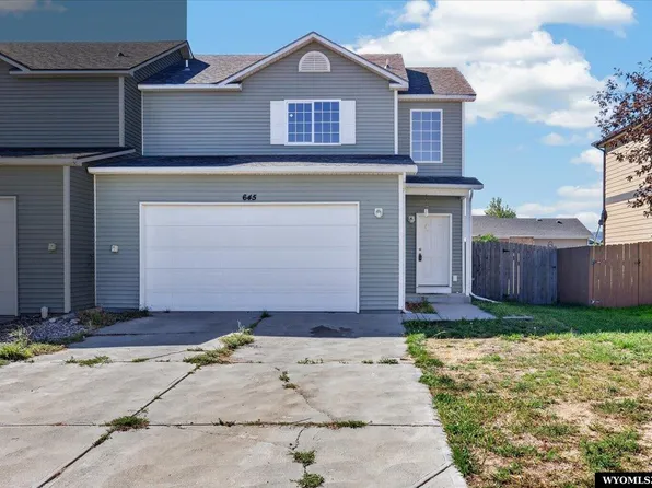 645 7th St, Evansville, WY 82636