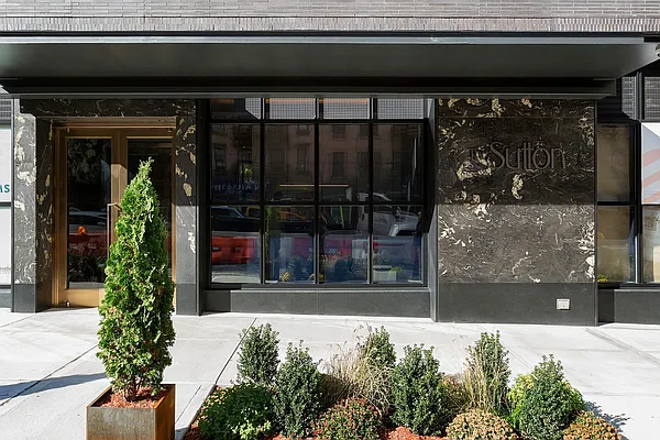 Rented by Level Group | media 16