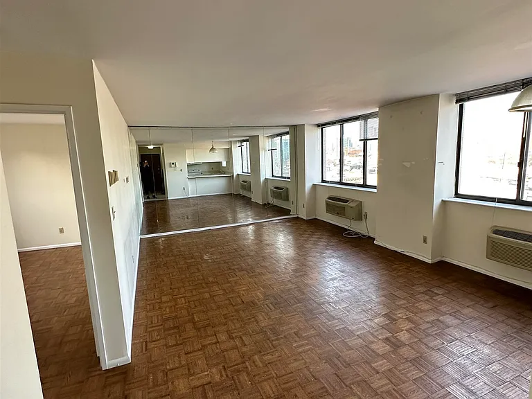 300 Newark St #8M — Photo 6