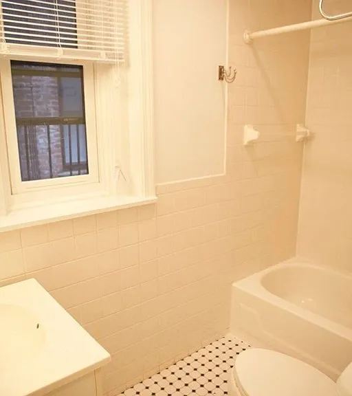 19 Revere St #3 — Photo 12