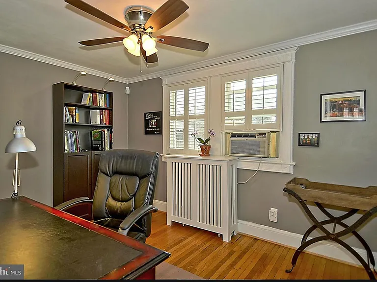 3610 24th St NE — Photo 19