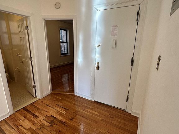 3rd image of 308 E 209th St