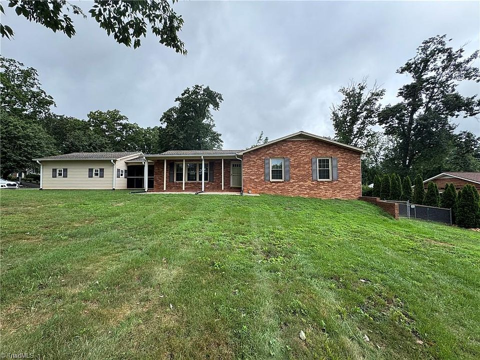 1st image of 503 Hampton Dr