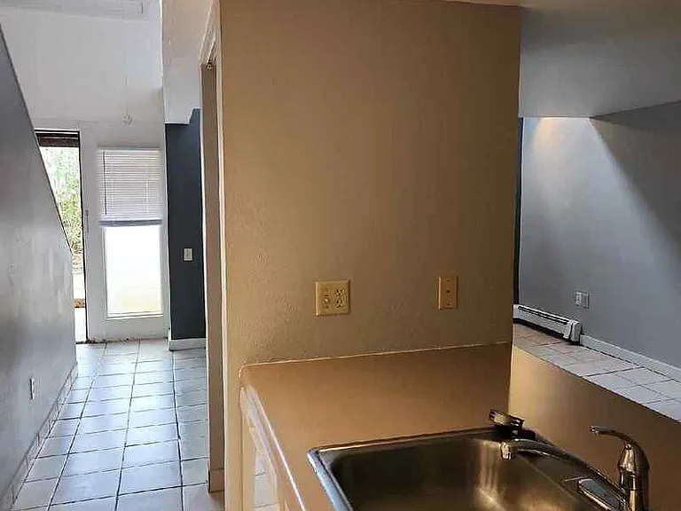107 Water St — Photo 4