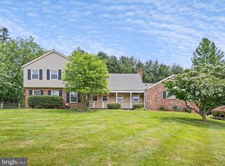14 Kent Dr, Hockessin, DE 19707