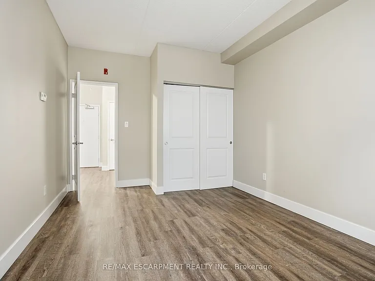 149 Main St W #309 — Photo 14