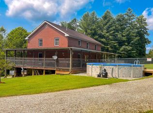 67 Pine Mountain Rd, Campton, KY 41301