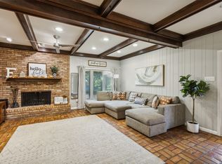604 Clebud Dr, Euless, TX 76040