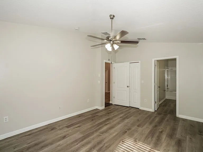 6410 Buckhead Ct — Photo 11
