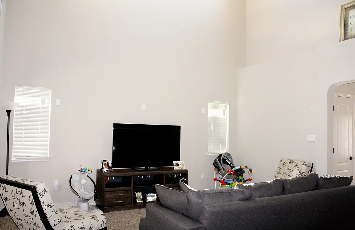 Building Photo - 3892 Loma Adriana Dr