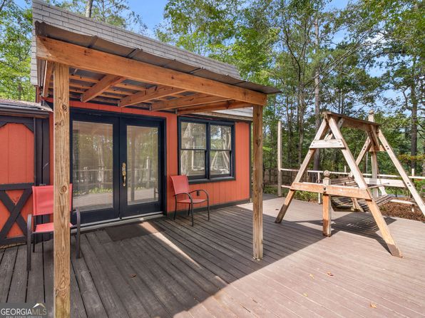 80 Lakeshore Dr, Jackson, GA 30233